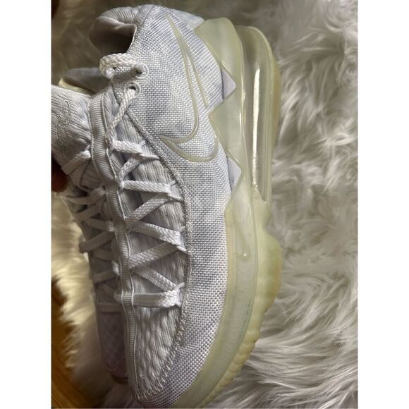 Nike Lebron XVII 17 Low EP White Camo Men\'s Basketball Shoes CD5006-103 Size 7 main image 6